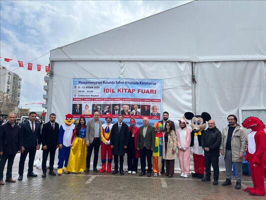 idil-meslek-yuksekokulu-ndan-kitap-fuarina-anlamli-katki